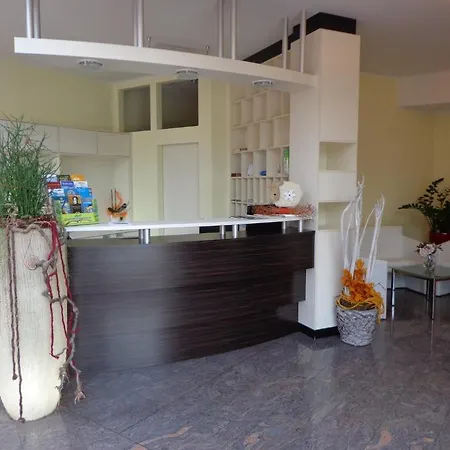 Hotel Schlosswirt Ebenthal 4*